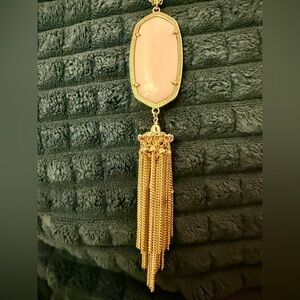 Boho Meets Glam Vibes With This Stunning Kendra Scott Necklace